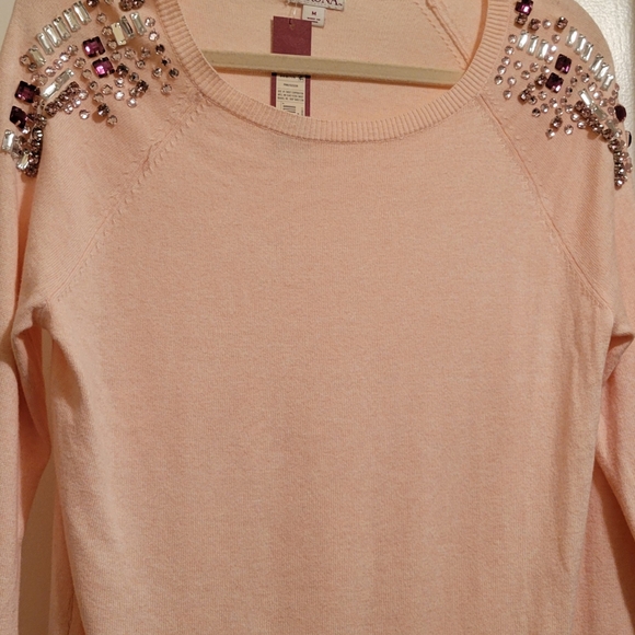MERONA Pink Jewel Embellished Shoulder Long Sleeve Sweater Size M New with tags - Picture 5 of 7